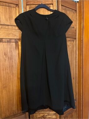 Simply Vera Vera Wang Black Cap-Sleeve Midi Dress with Front Pleat Detail